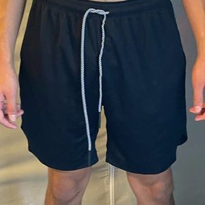 Men’s Xl shorts fit more like XL boys (18)